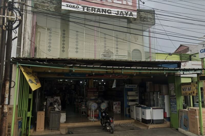 Mall Baru vs Tradisi Parcel Lebaran: Siapa yang Akan Menang di Cilacap?